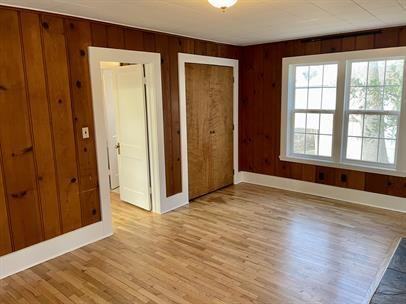 111 N Skyline Dr - Photo 2 of 14