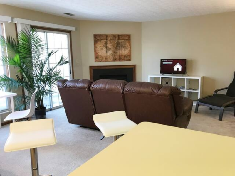 6584 Reflections Dr #D - Photo 3 of 33