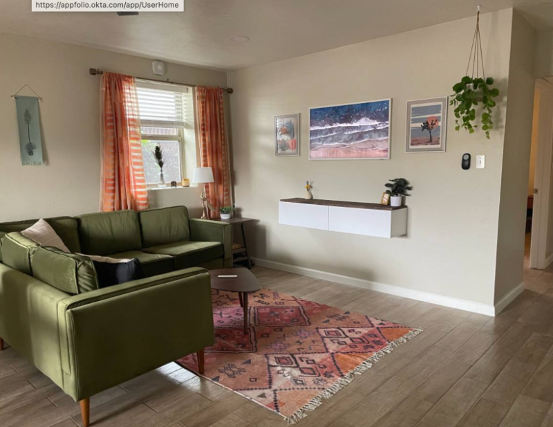 605 E 10th St - Photo 2 of 16