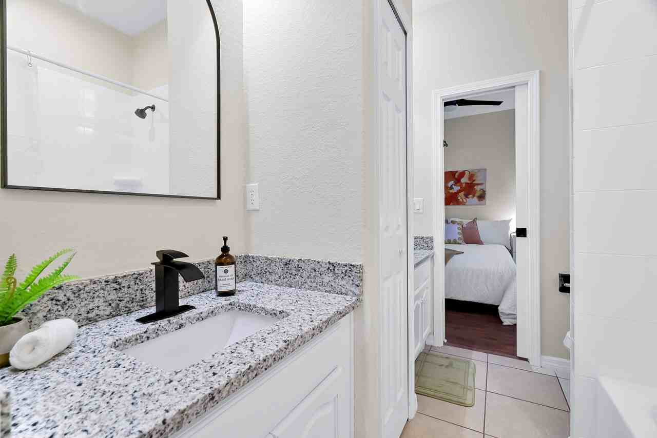 S Forest St - Photo 5 of 13