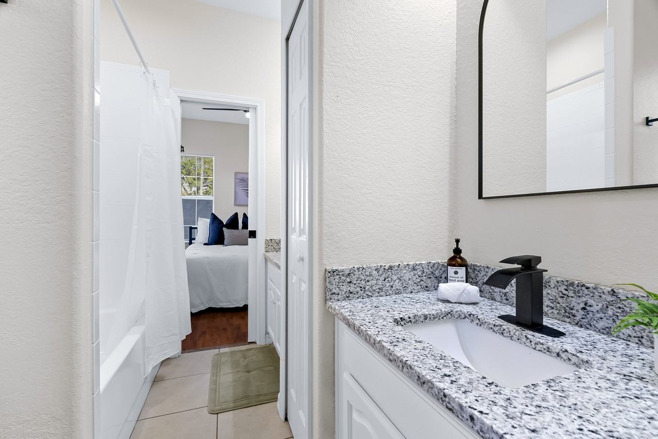 S Forest St - Photo 6 of 13