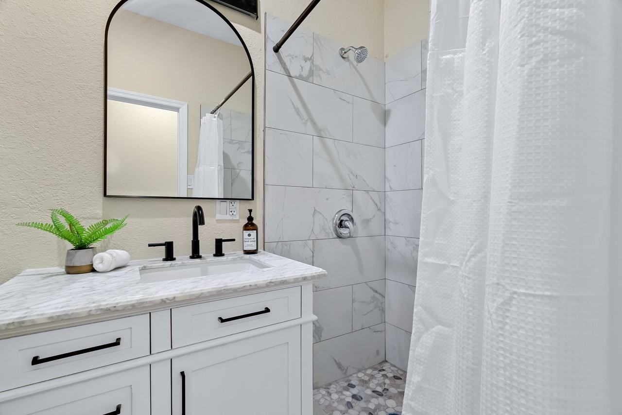 S Forest St - Photo 7 of 13