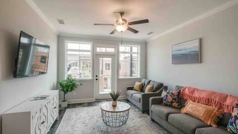 405 Ronan Way #A - Photo 7 of 15