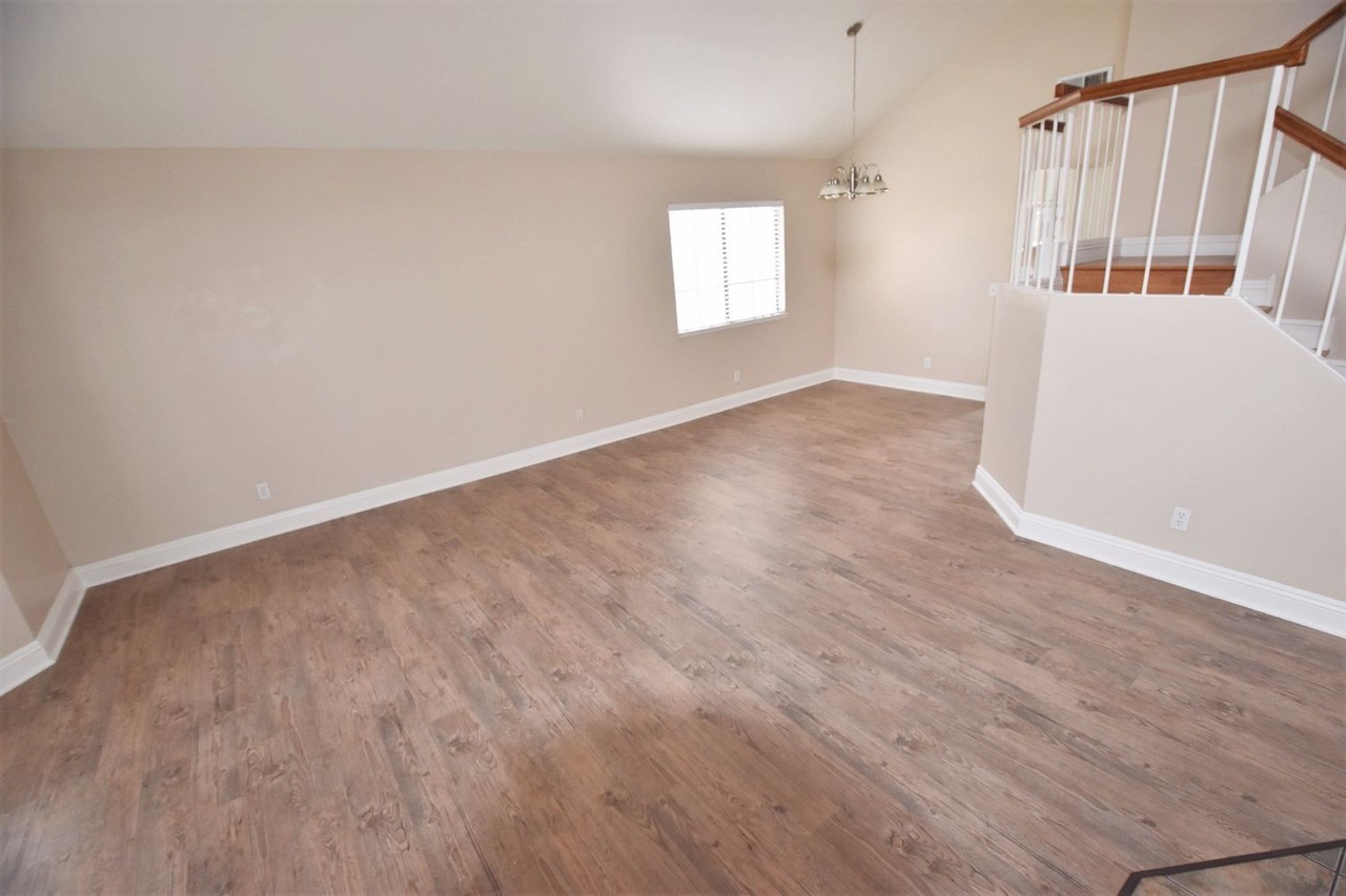 1773 W Townsend St - Photo 3 of 15