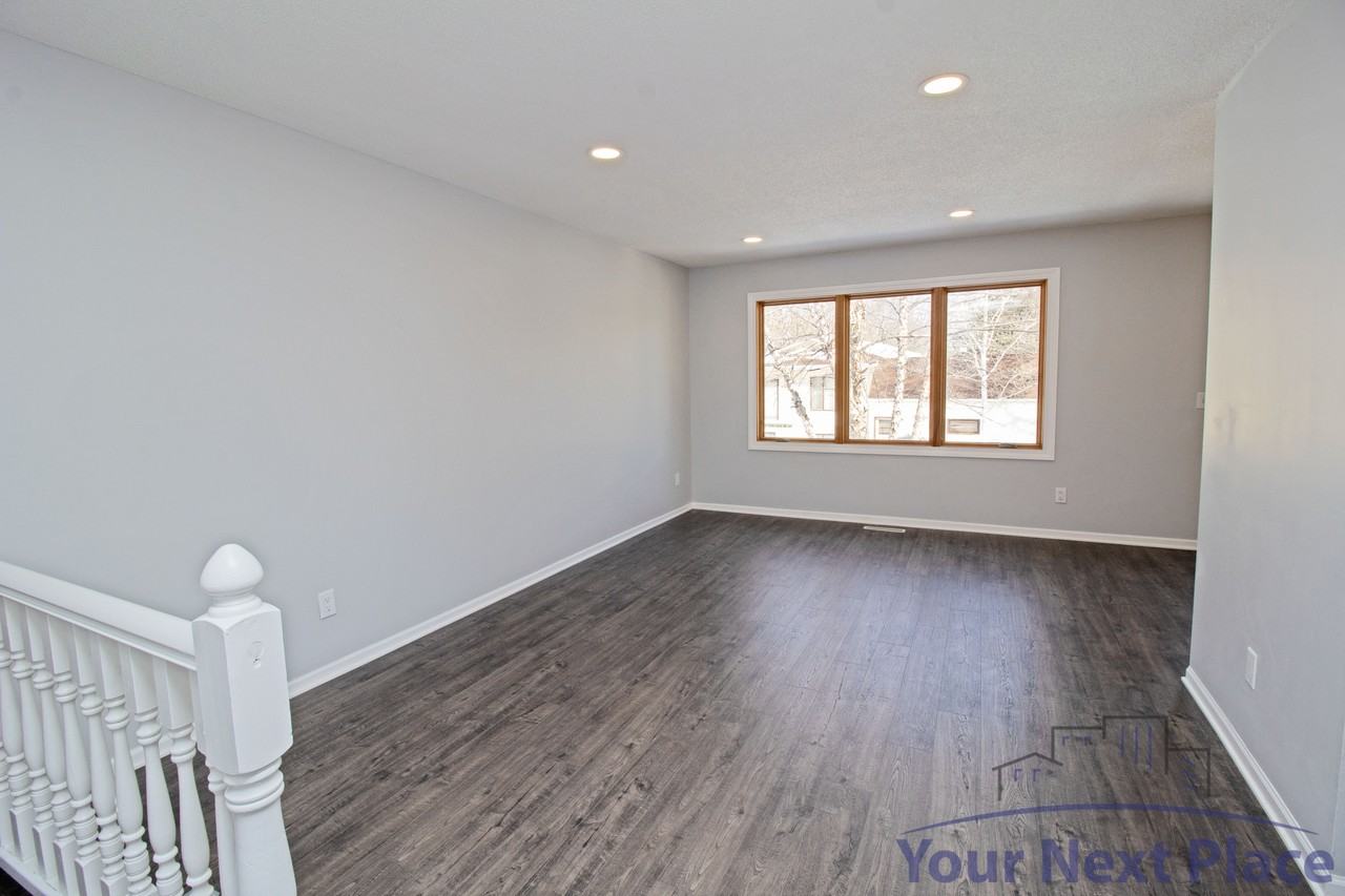 7250 122nd Avenue North - Photo 2 of 27