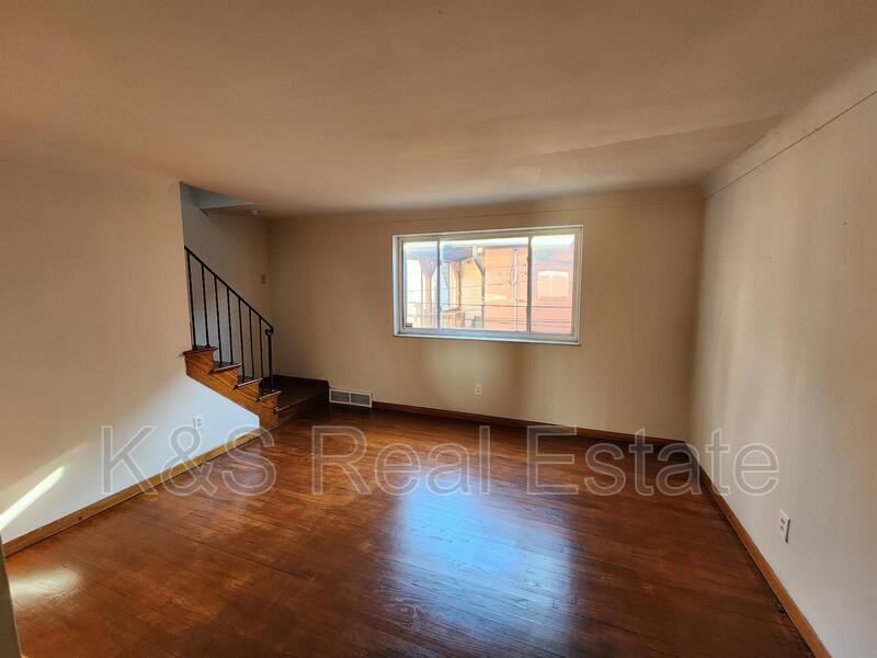542 Bessemer Ave - Photo 2 of 10