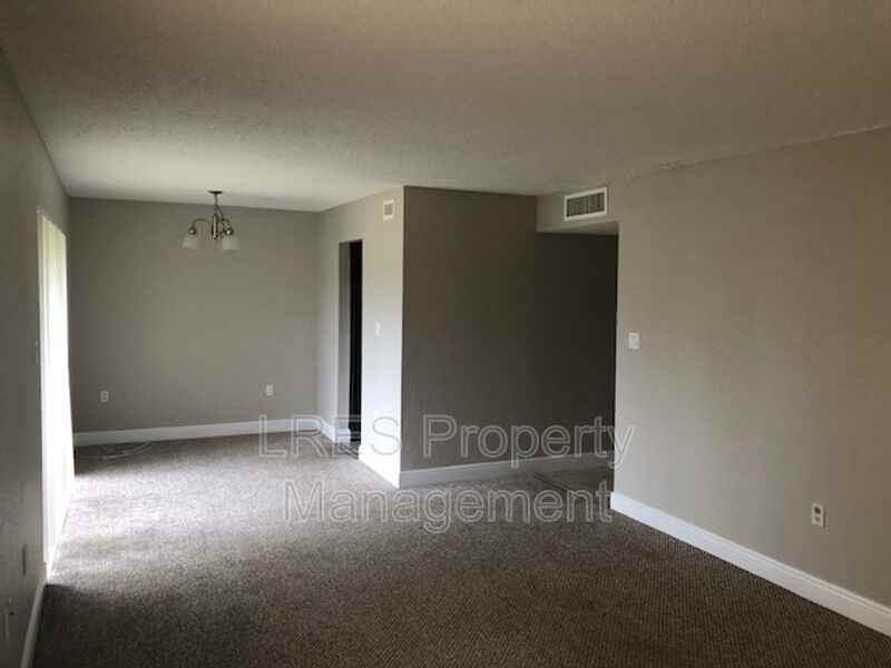 4765 S Texas Ave #C - Photo 3 of 48