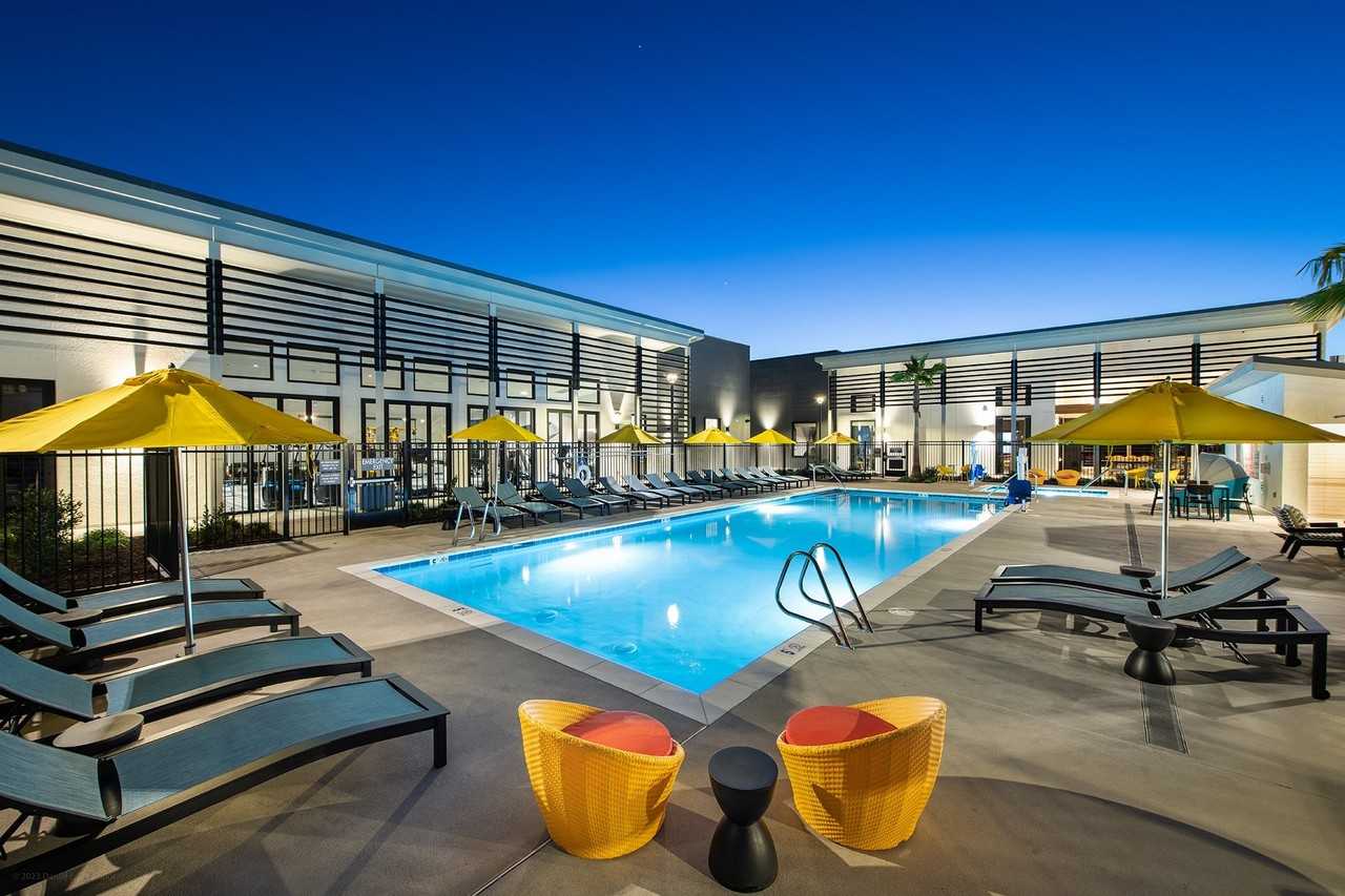 The Offset - Photo 3 of 36