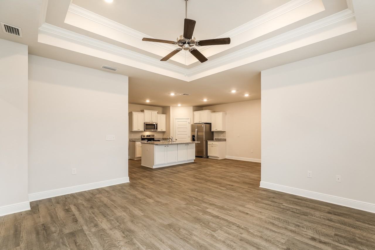 432 Eagle Lake Way - Photo 3 of 16