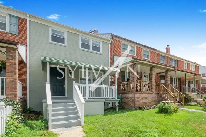 1529 Hopewell Ave - Photo 2 of 14