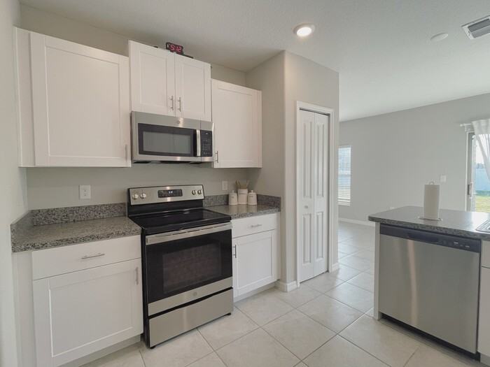 4420 Globe Thistle Dr - Photo 3 of 30