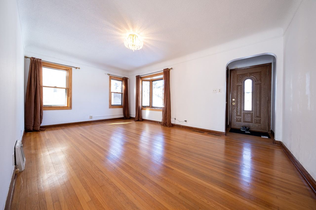 6045 3rd Ave S #1 - Photo 7 of 30