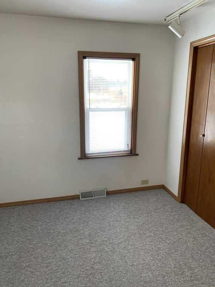 2503 Preston Rd #1 - Photo 5 of 8