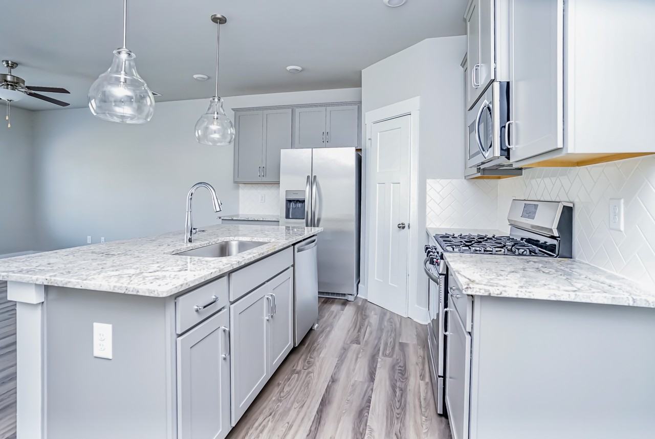 207 Broad Banyan Ct #1 - Photo 3 of 12