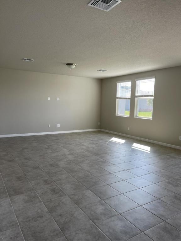 452 Patricia Alford Dr - Photo 2 of 23