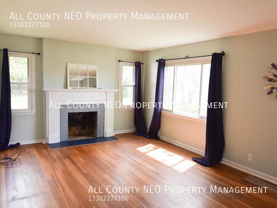 1569 W Market St - Photo 3 of 12