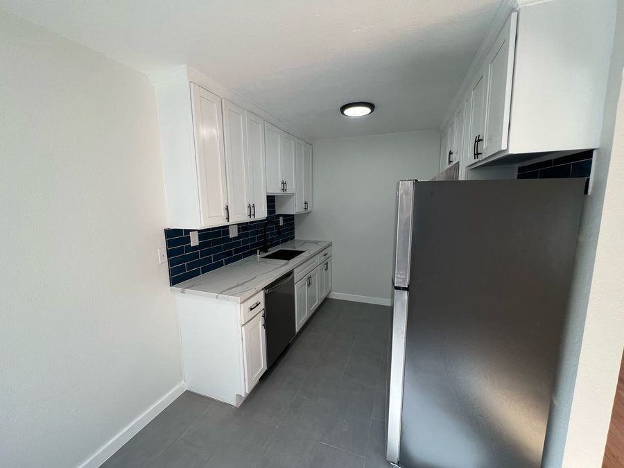 768 Walker Ave #05 - Photo 4 of 19