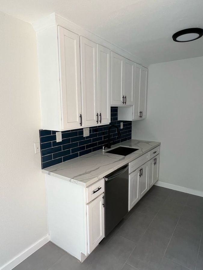 768 Walker Ave #05 - Photo 6 of 19