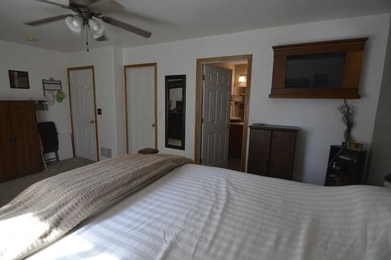 3000 Oliver St - Photo 4 of 23