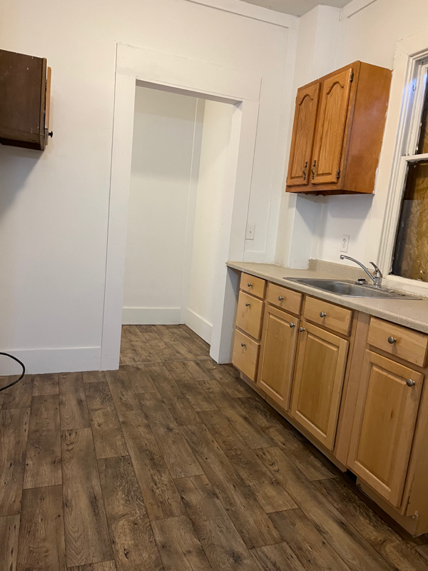 1328 E Main St #1 - Photo 4 of 4