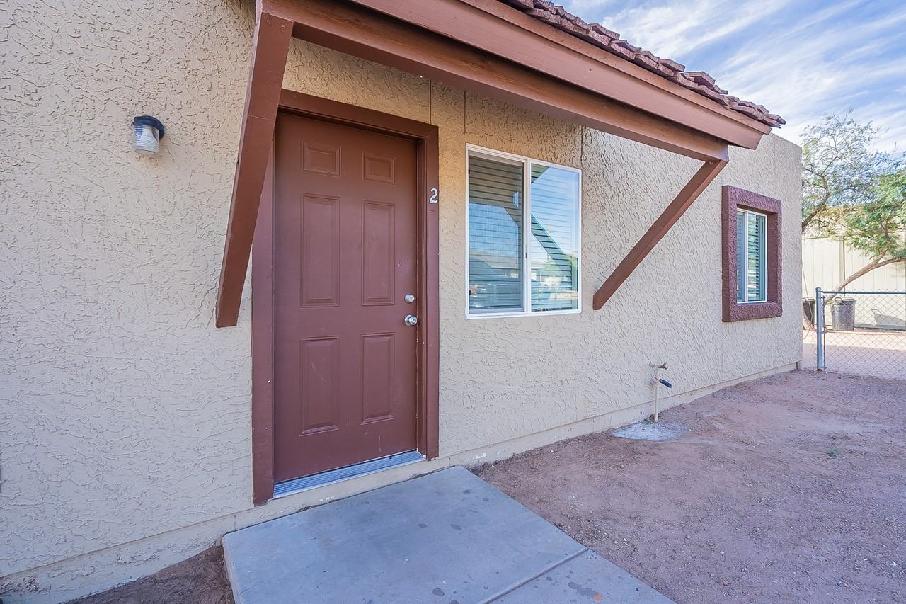 501 E Quail Ave #1 - Photo 4 of 5