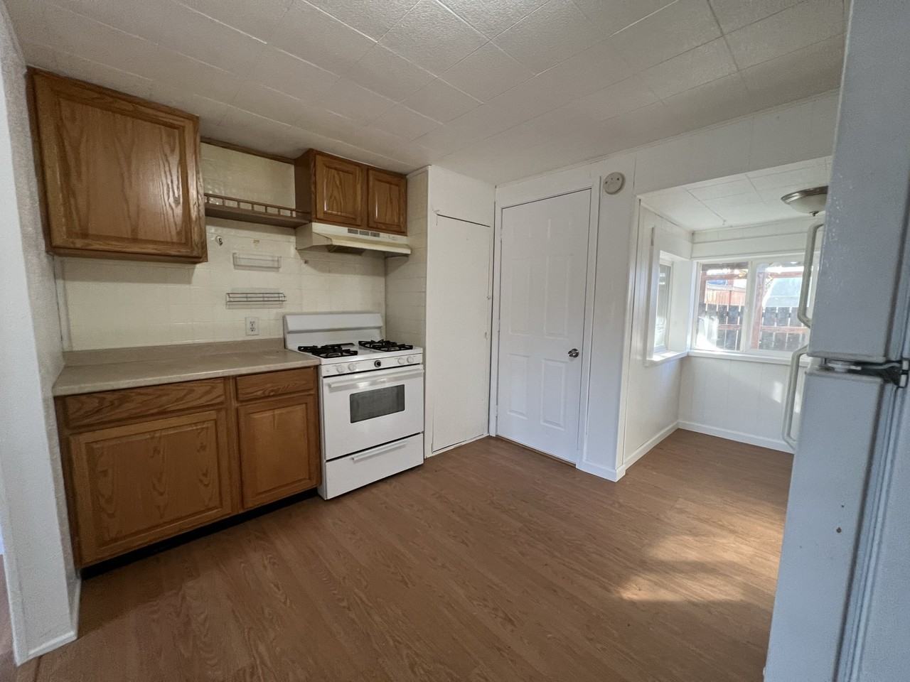 112 5th St Sw #1 - Photo 2 of 14