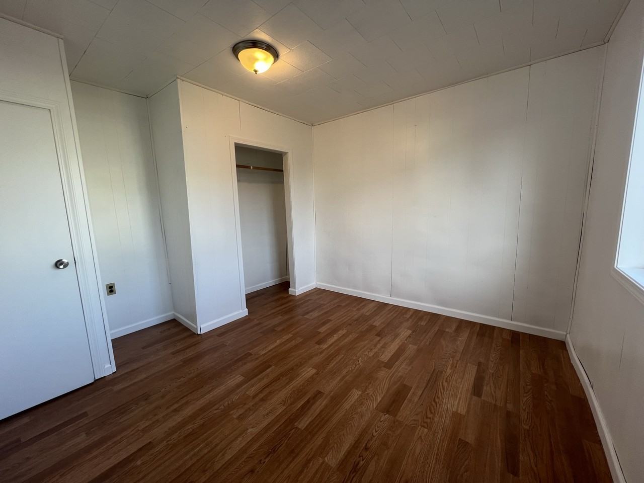 112 5th St Sw #1 - Photo 4 of 14