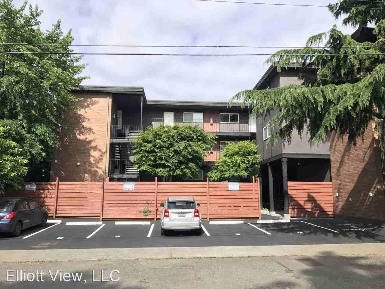 1505 13th AVE S - Photo 2 of 14