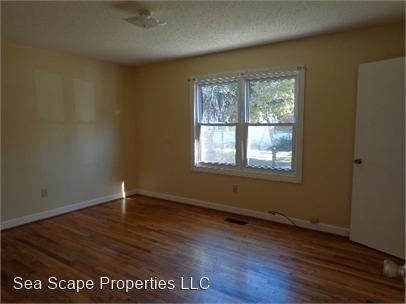 404 N Atlantic Ave Apt 4 - Photo 3 of 6