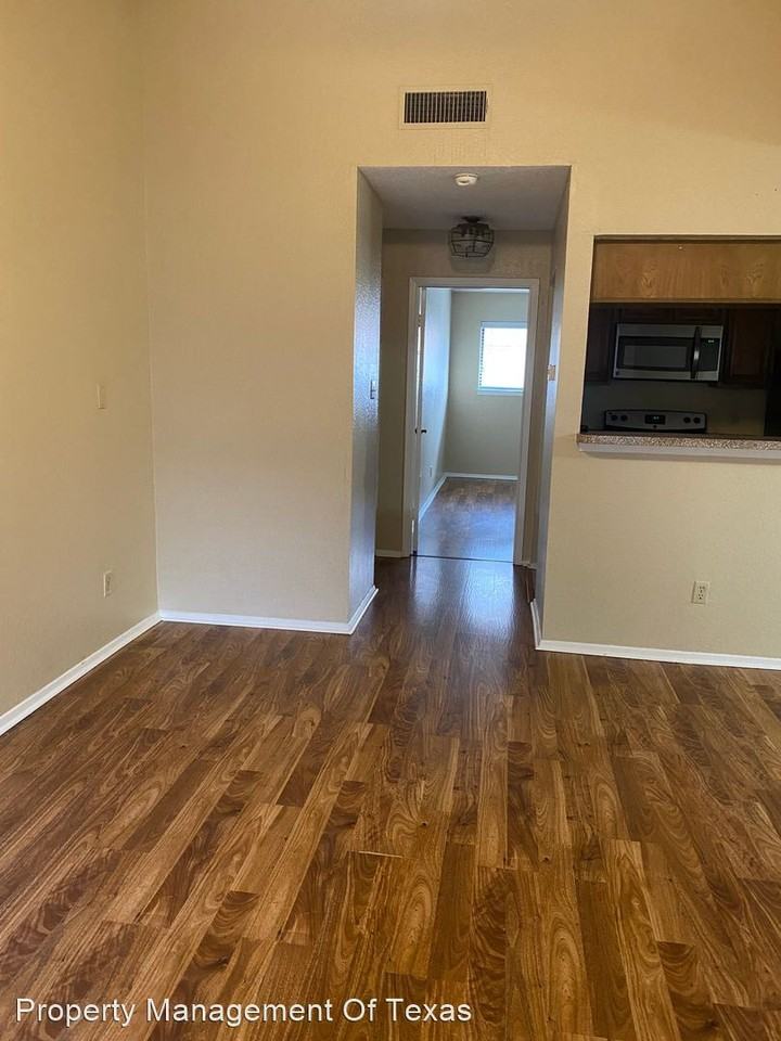 806 W 24th St #308 - Photo 2 of 26