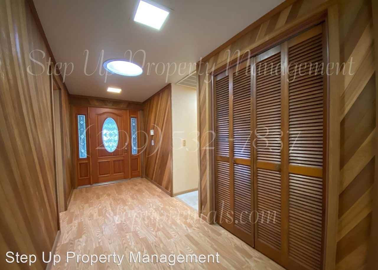 11221 Racetrack Rd - Photo 3 of 24