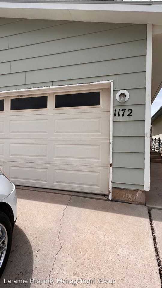 1172 N 19th St - Photo 2 of 20