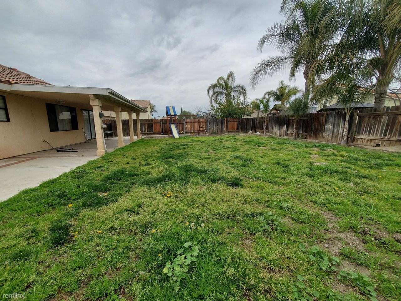 1331 Summerchase Rd - Photo 3 of 23