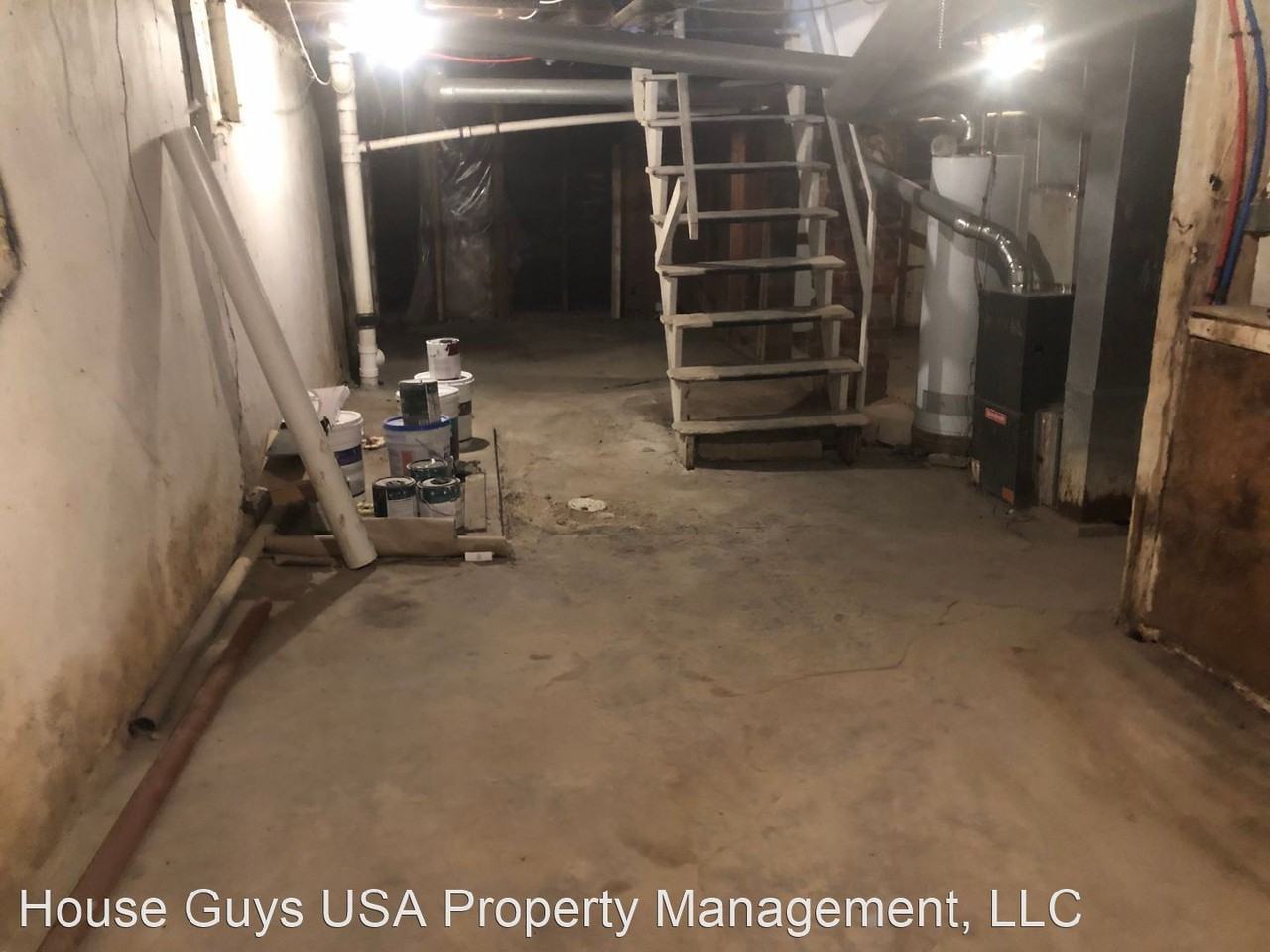 2533 Cypress Ave - Photo 3 of 18