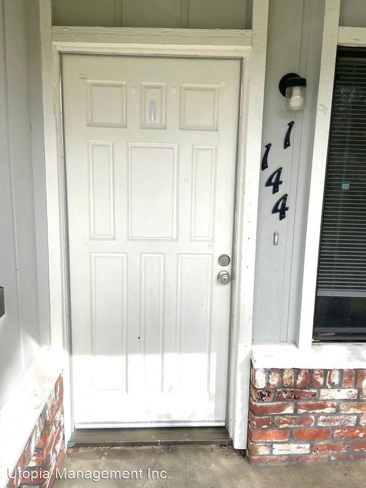 1144 - 1146 Clinton Rd - Photo 2 of 17