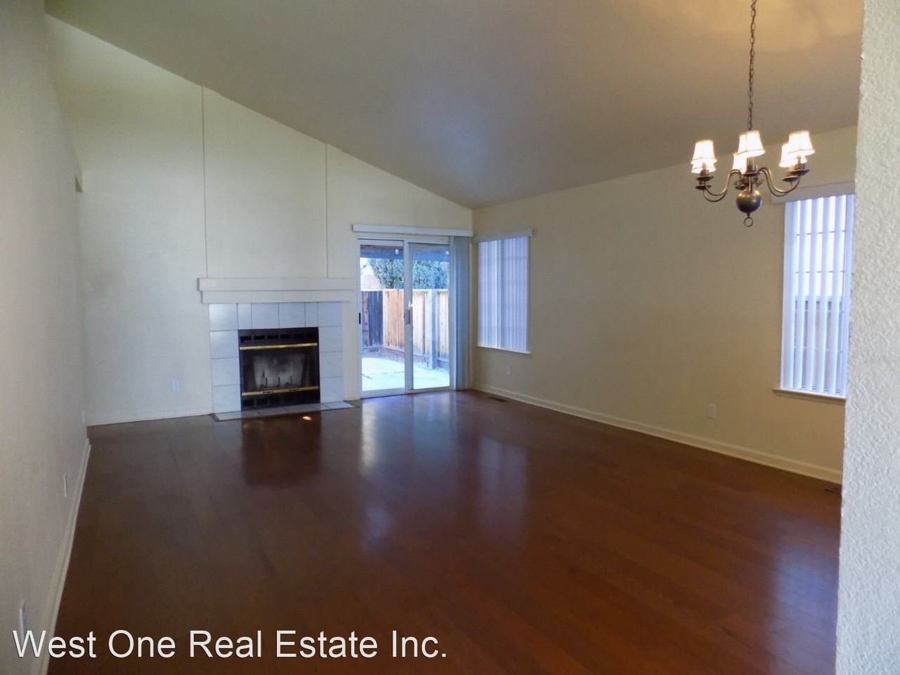 420 Gonzalez St - Photo 2 of 20