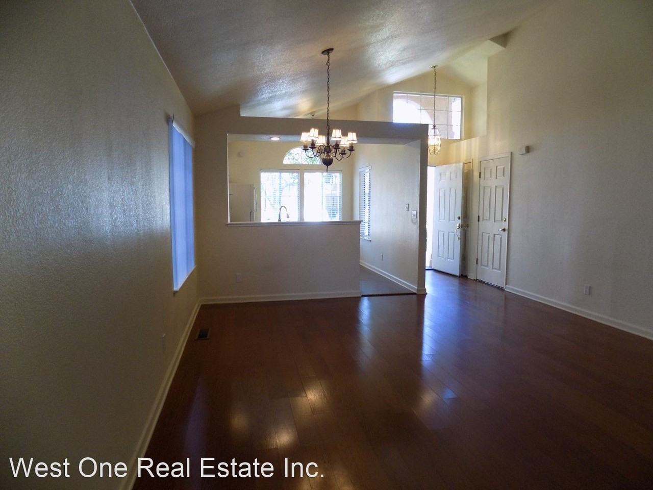 420 Gonzalez St - Photo 3 of 20