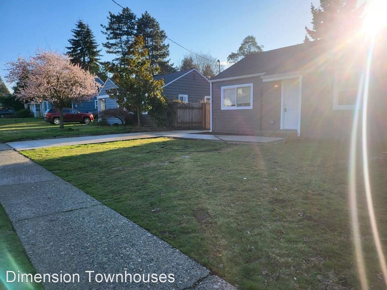 12829 7th Ave S - Photo 3 of 23