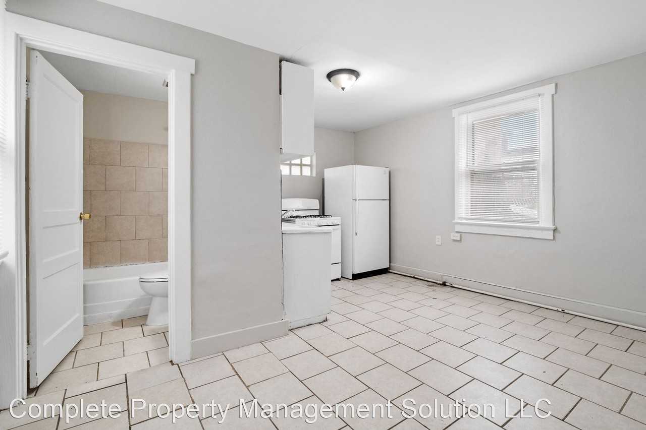 221 W Felton Ave Apartments in Lemay, Lemay, MO 63125 Zumper