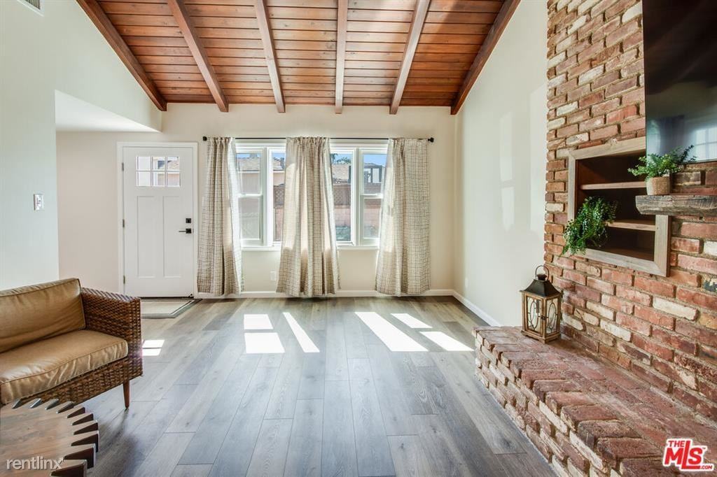 11169 Orville St - Photo 2 of 10