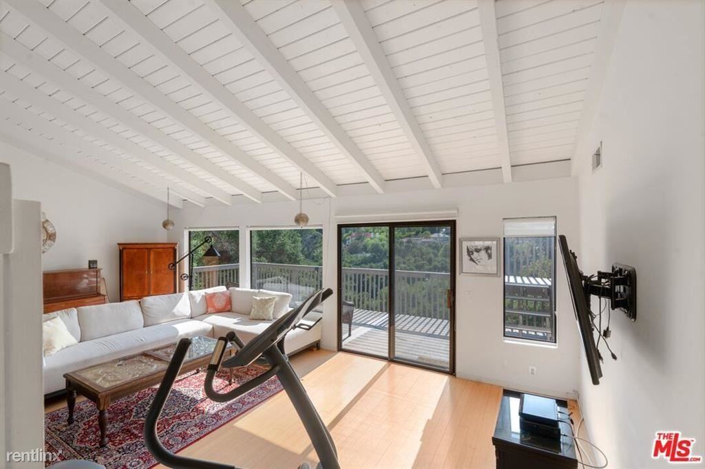 5 Bronco Ln - Photo 3 of 11