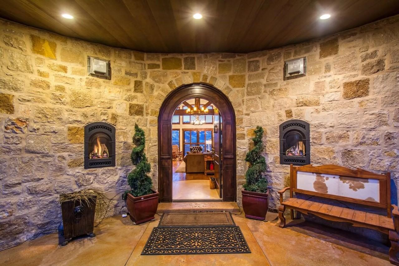 1333 Snow Berry St - Photo 3 of 36