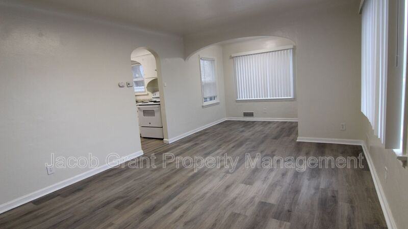 440 E Sutter St - Photo 2 of 29