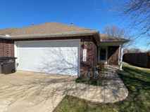 4718 Ne Wisconsin St - Photo 1 of 1