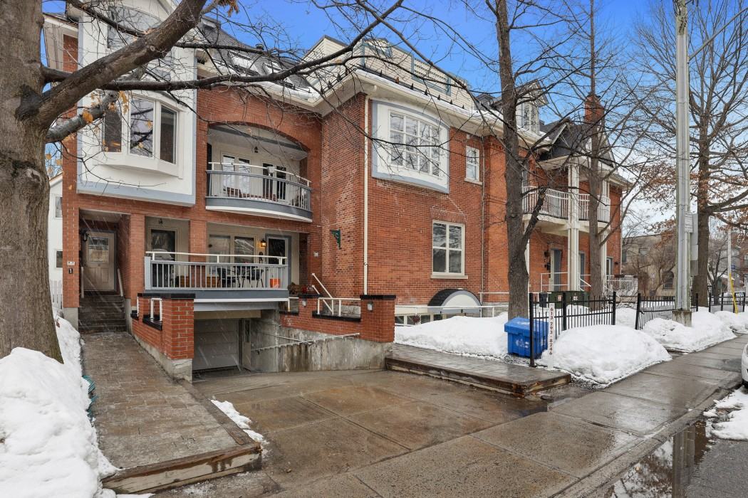 292 Laurier Avenue East 3, Ottawa, ON K1N 7W7 1 Bedroom Apartment