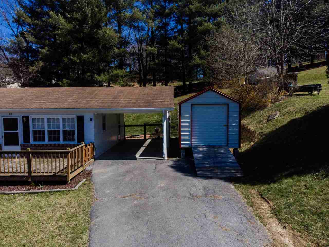 819 Anderson Ave - Photo 3 of 28