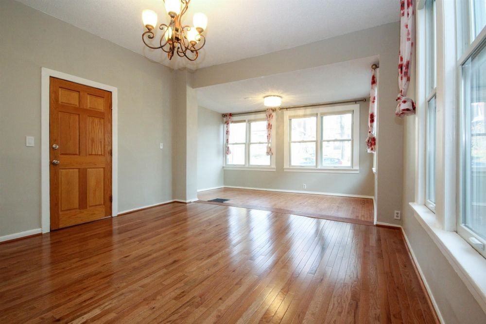 2520 Pierce St Ne - Photo 2 of 20