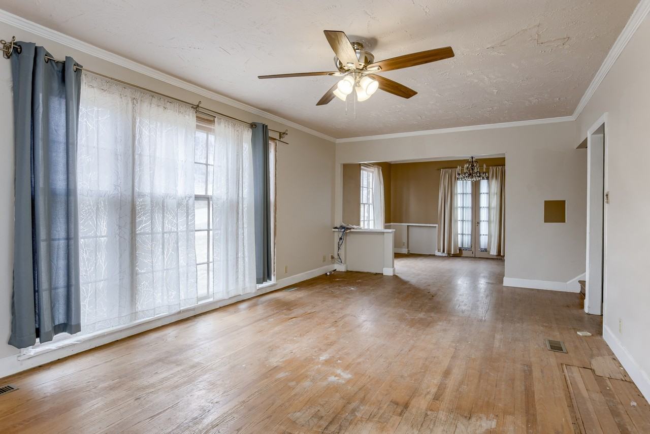 223 N 6th St #1 - Photo 5 of 40