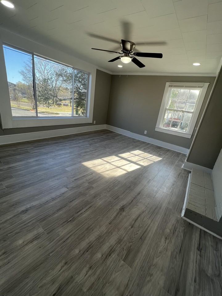 414 E Washington Ave #1 - Photo 2 of 35