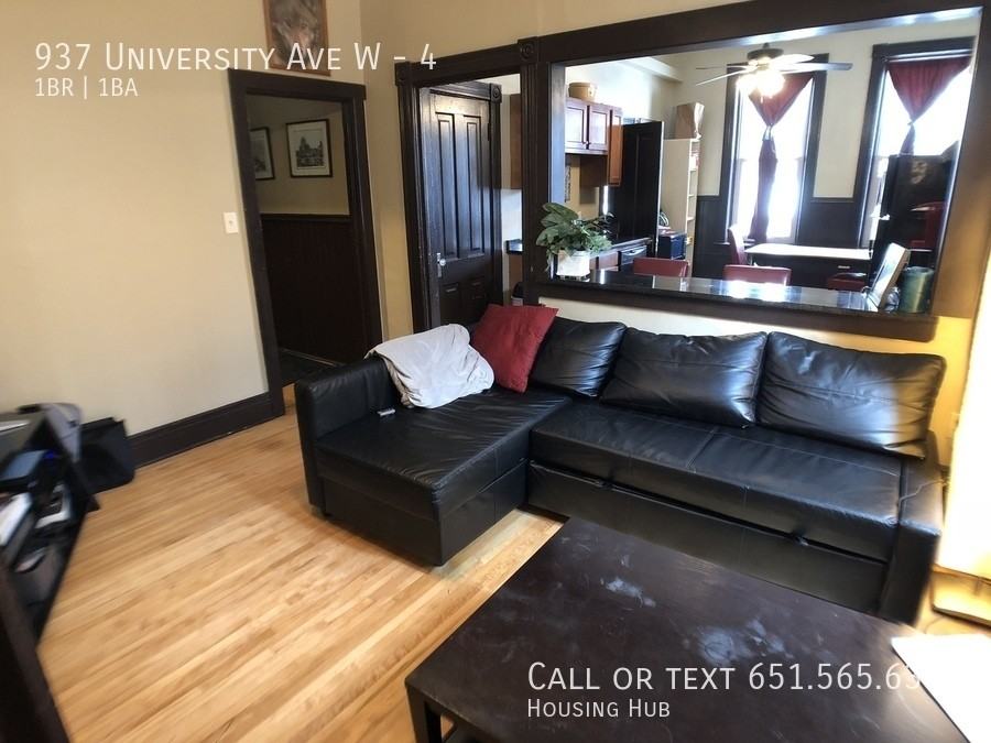 937 University Ave W #4 - Photo 3 of 15